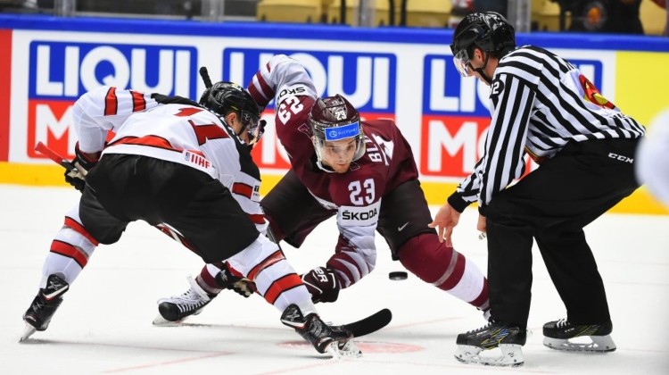Latvija pret Kanādu, likmetv