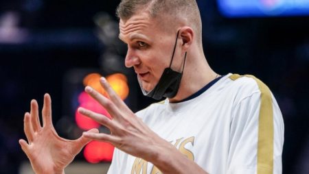 “Mavericks” apraujas uzvaru sērija (VIDEO)