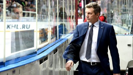 Sandis Ozoliņš turpinās strādāt Krievijā