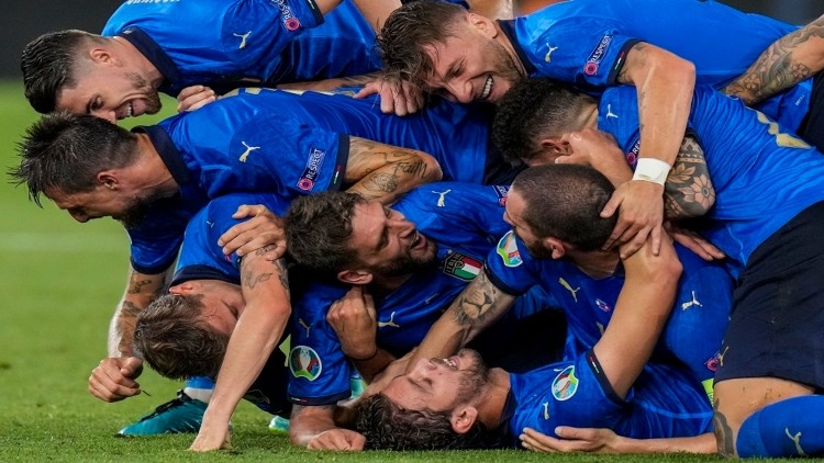 Itālijas futbola izlase, likmetvItālijas futbola izlase, likmetv
