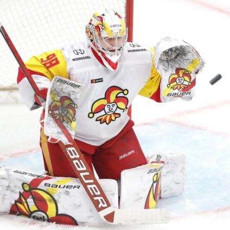 Kalniņš devies prom no KHL